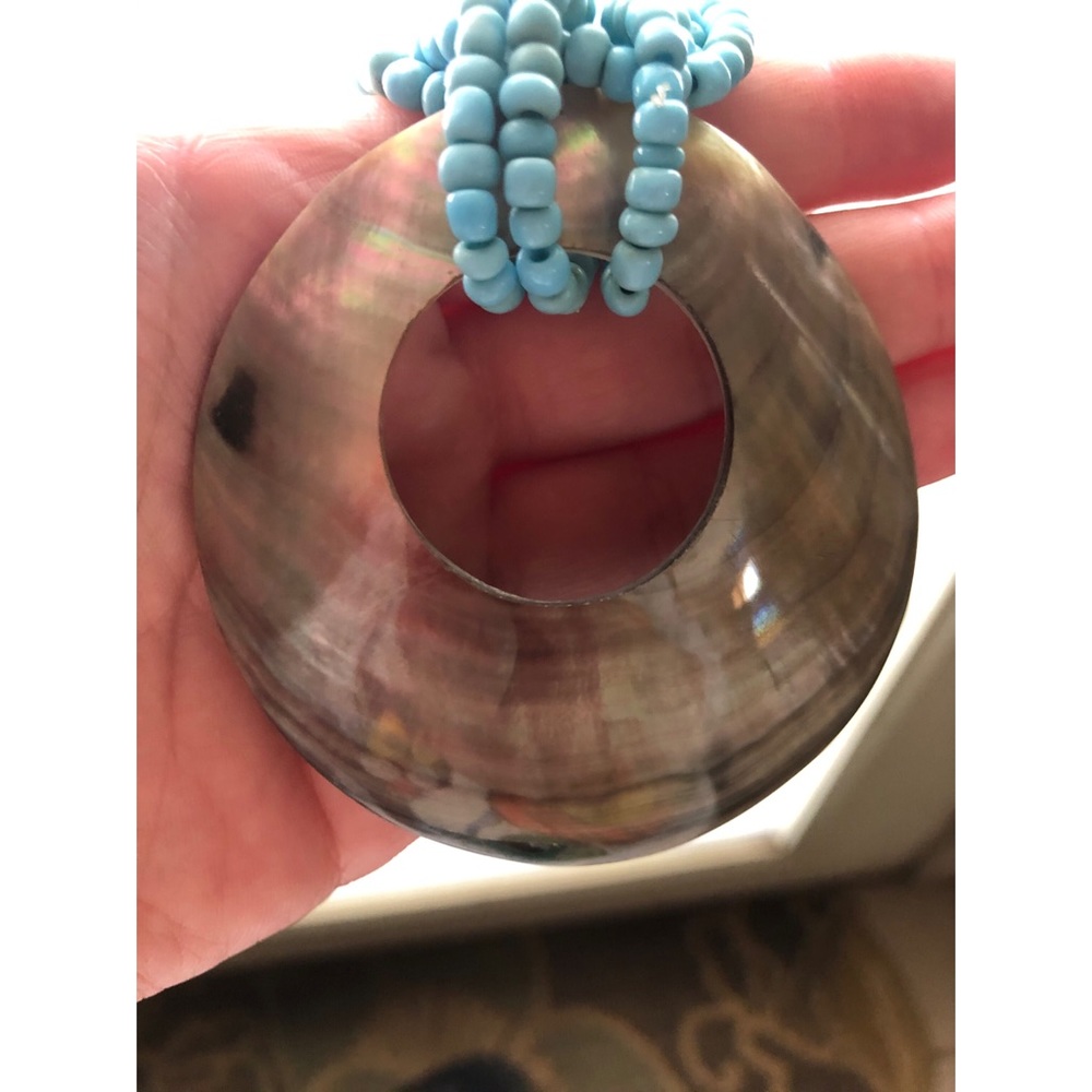 Beaded Shell Necklace - Picture 3 of 4